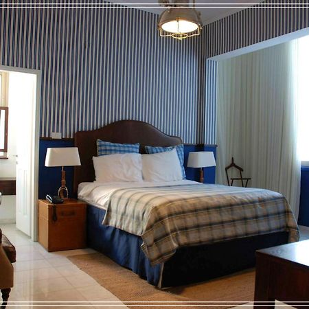 Bugrashov Beach 88 Hotel And Spa Tel Aviv Bagian luar foto